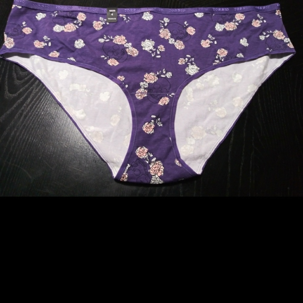 Size 4 torrid underwear new with tags